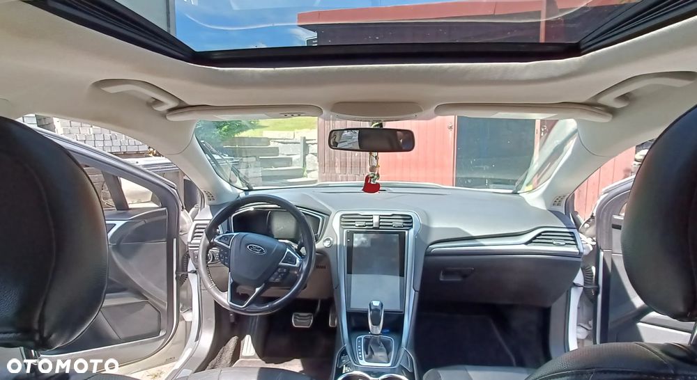 Ford Fusion 2.0 EcoBoost Titanium - 18