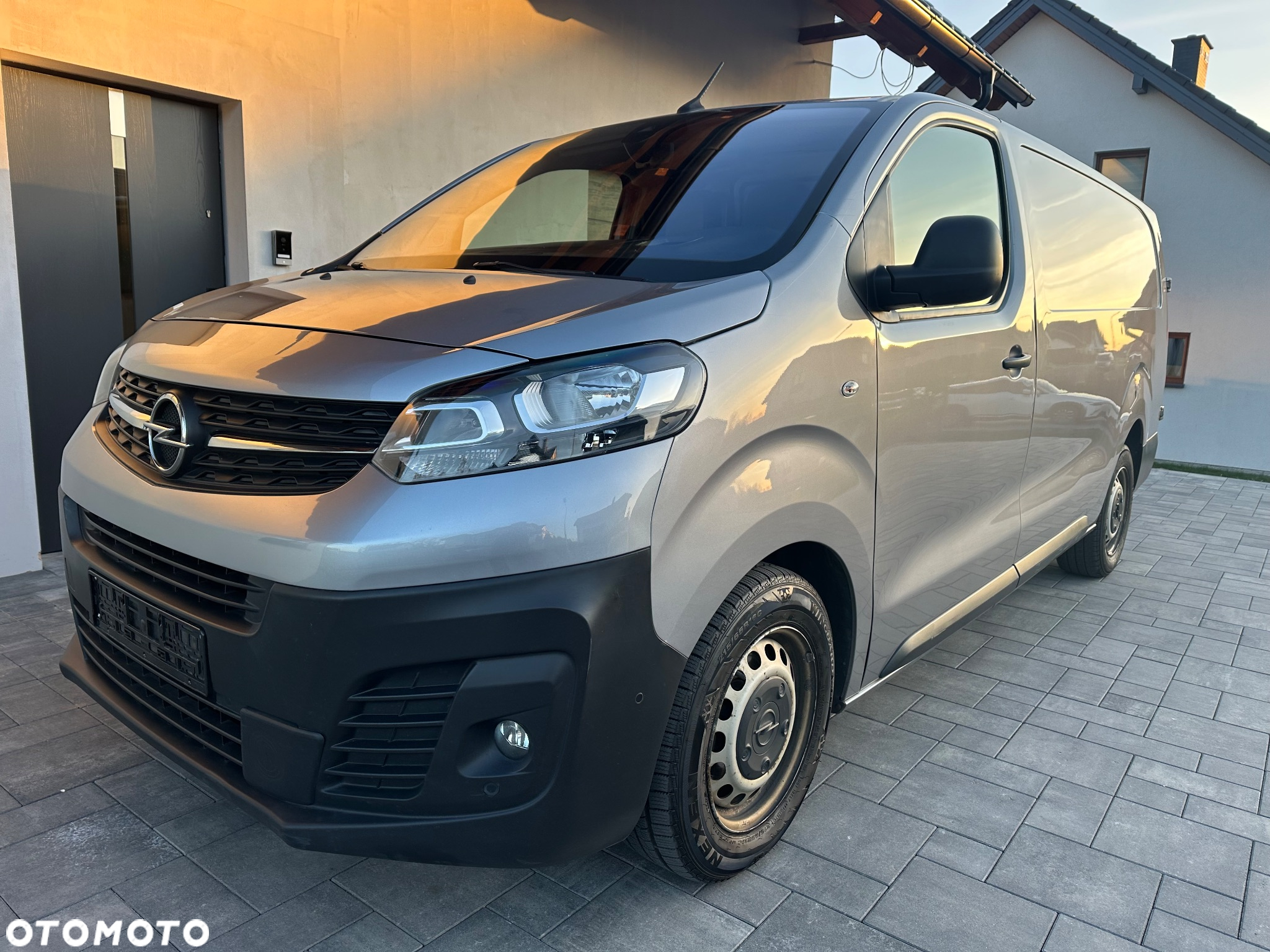 Opel Vivaro - 9