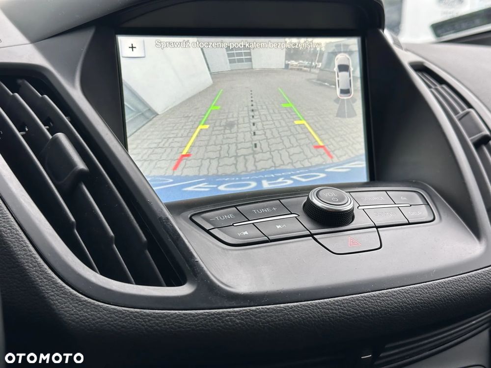 Ford Kuga - 17