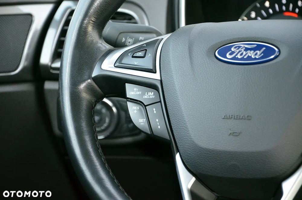 Ford Mondeo 2.0 EcoBlue Allrad Titanium - 37