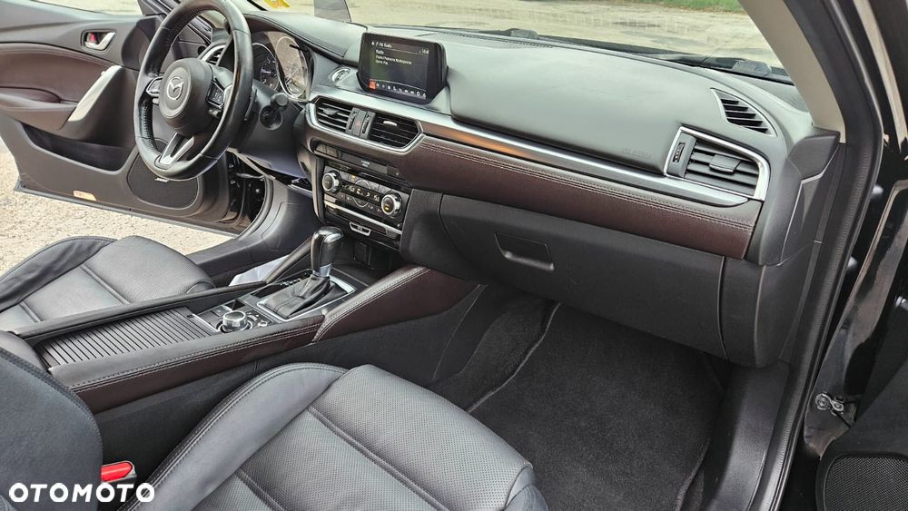 Mazda 6 - 4