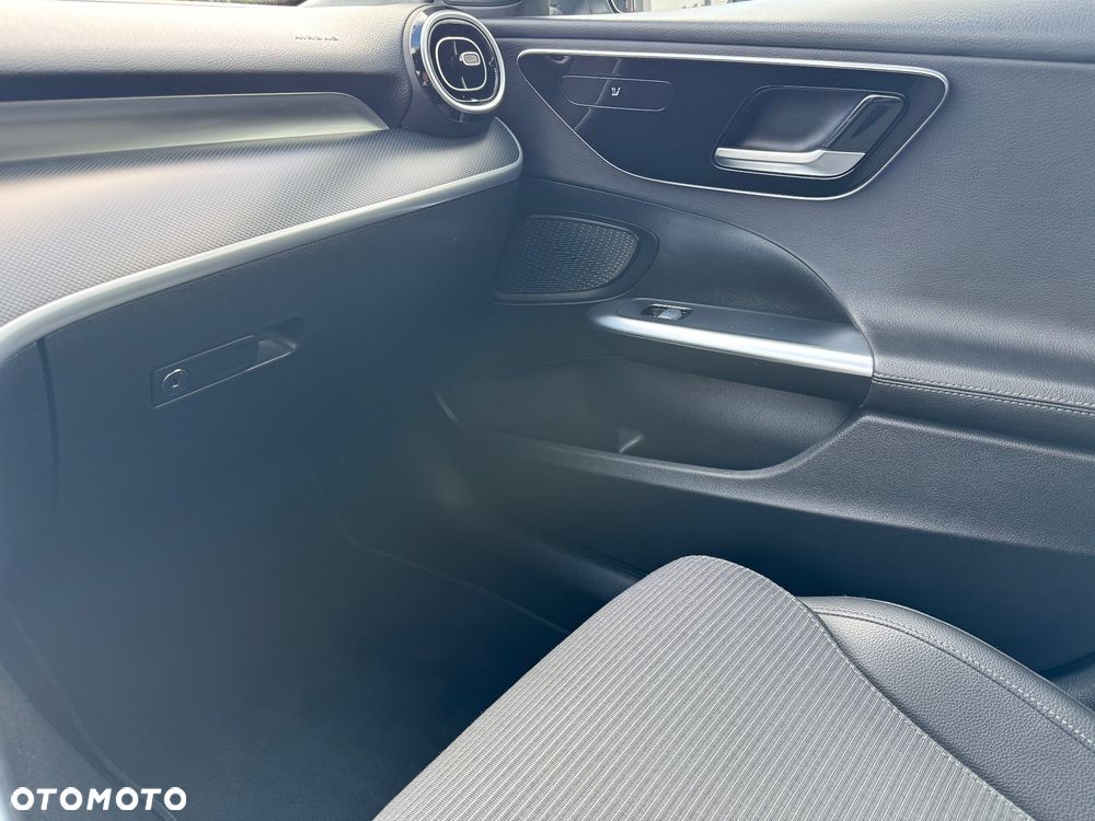 Mercedes-Benz Klasa C 200 d 9G-TRONIC Avantgarde - 25