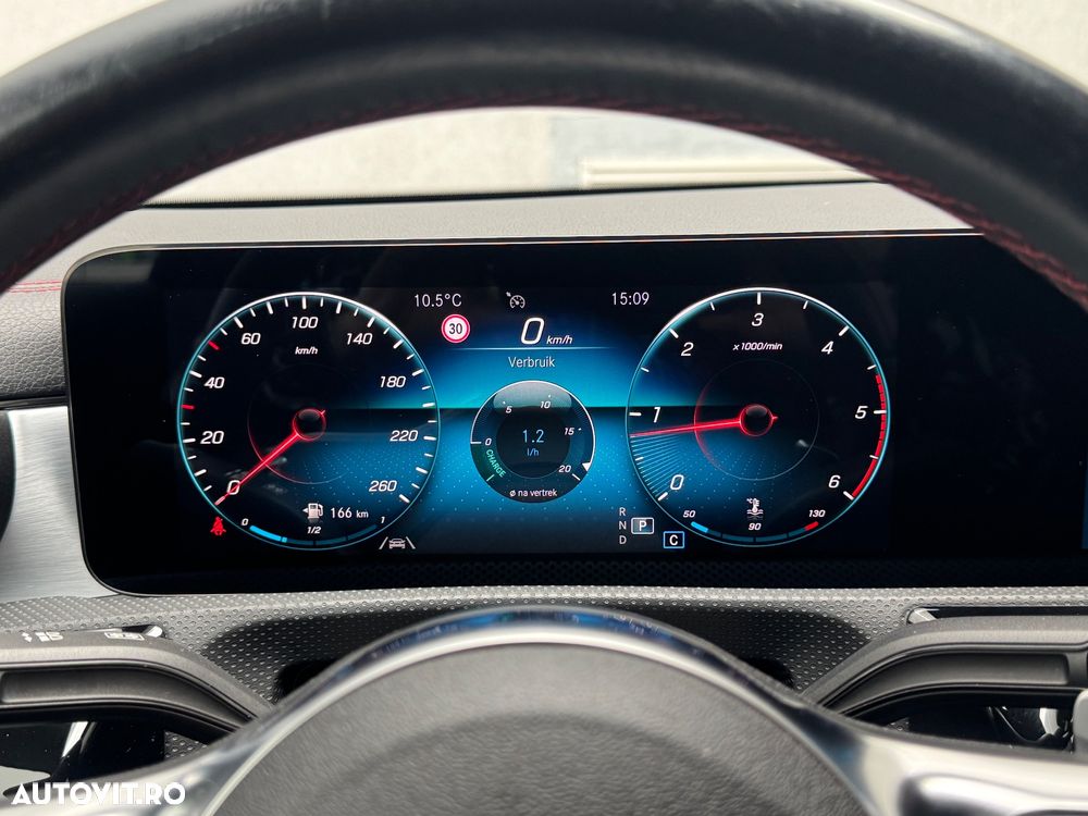 Mercedes-Benz CLA - 24