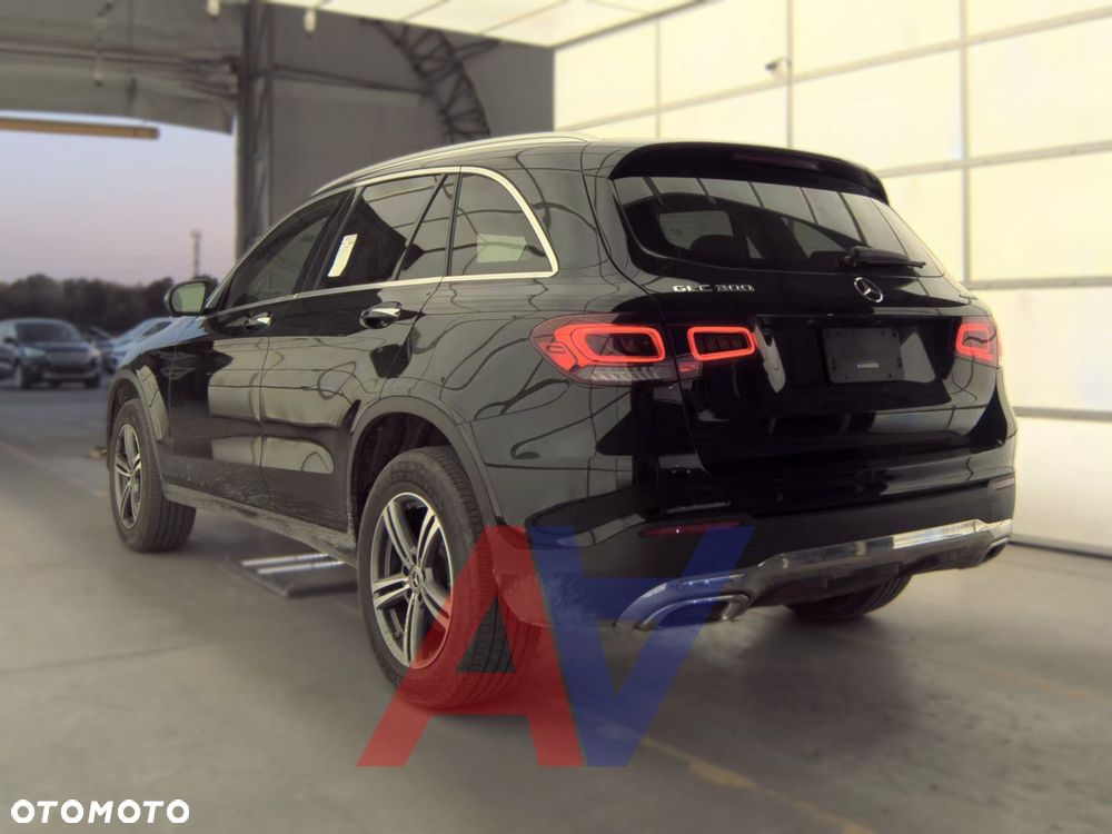 Mercedes-Benz GLC 300 4-Matic - 5