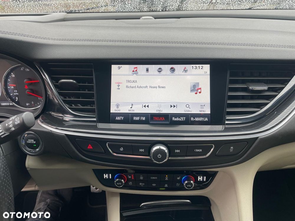 Opel Insignia 2.0 T 4x4 Exclusive S&S - 10