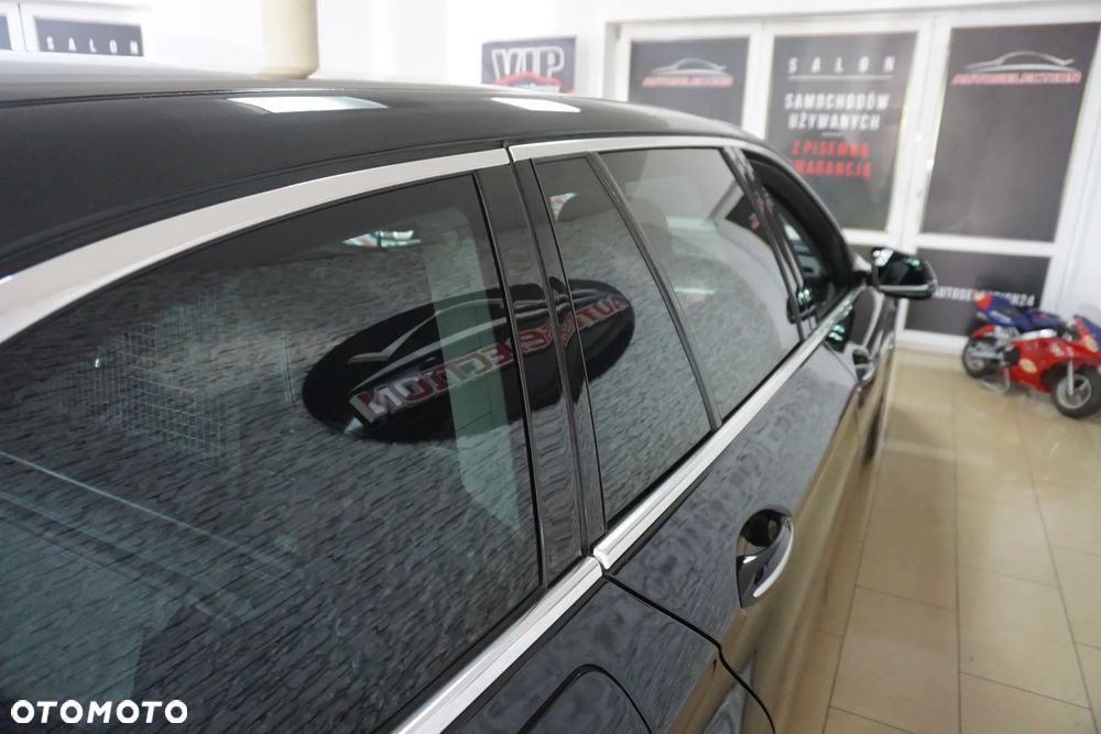 BMW Seria 5 525d Luxury Line - 21