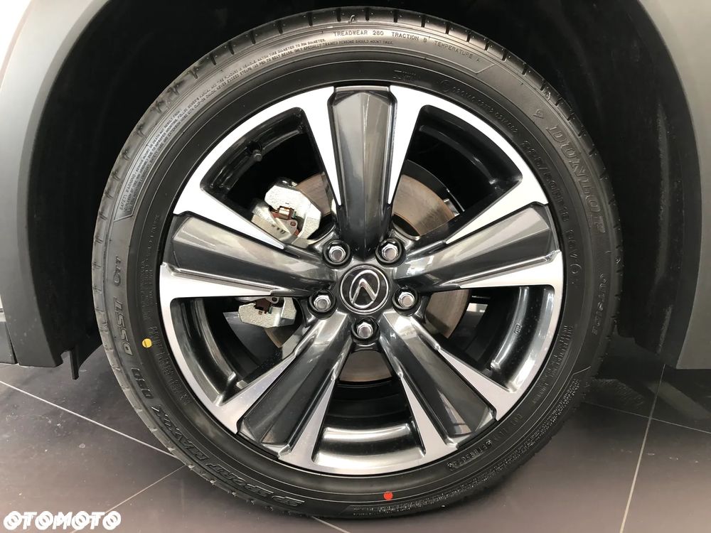 Lexus UX 300h Business - 17