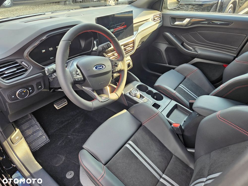 Ford Focus 2.3 EcoBoost ST X - 8