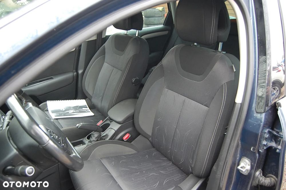 Citroën C4 HDi 90 Selection - 17