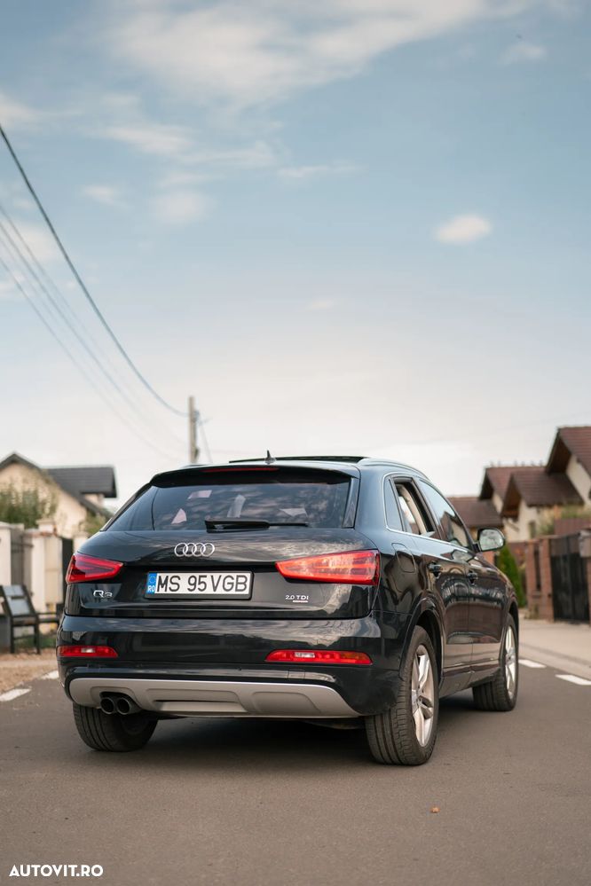 Audi Q3 2012 photo 2