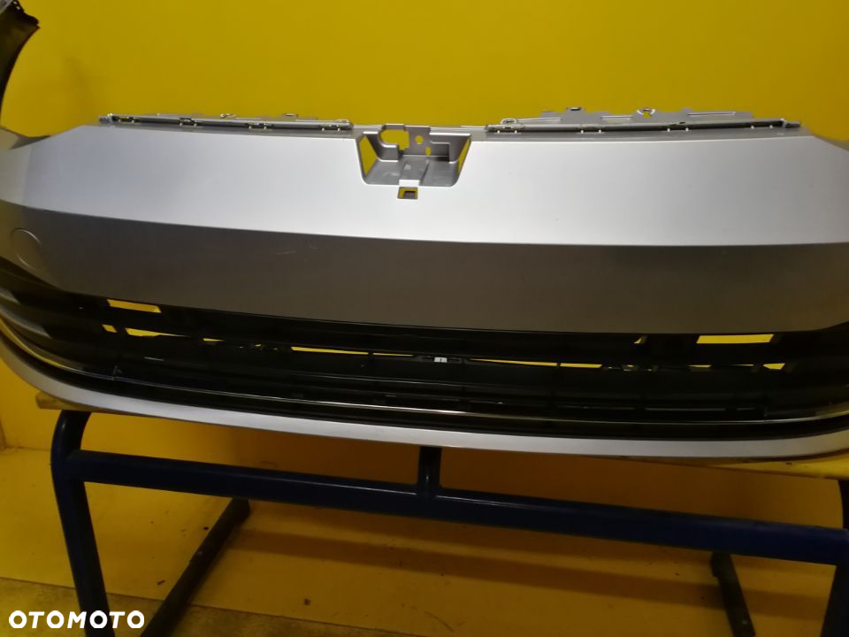 VW GOLF VIII ZDERZAK HIGHLINE GRILL ATRAPA 5H0807221A - 4