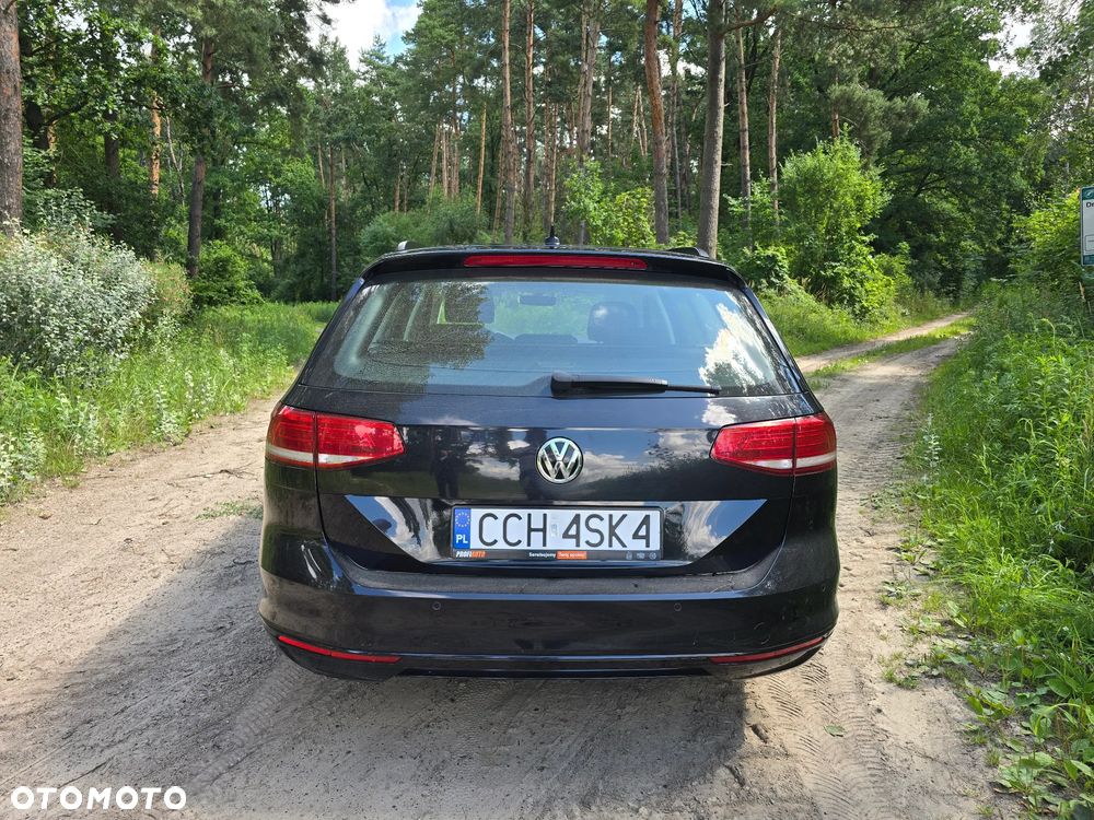 Volkswagen Passat 2.0 TDI (BlueMotion Technology) DSG Comfortline - 13