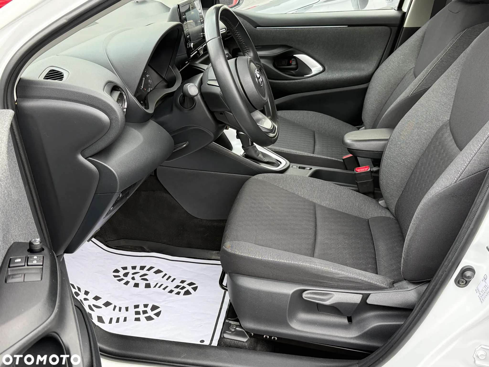 Toyota Yaris Hybrid 1.5 Comfort - 15