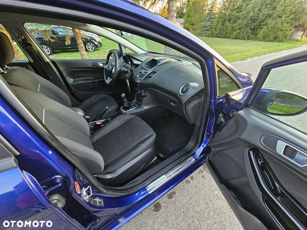 Ford Fiesta 1.25 Titanium EU5 - 19