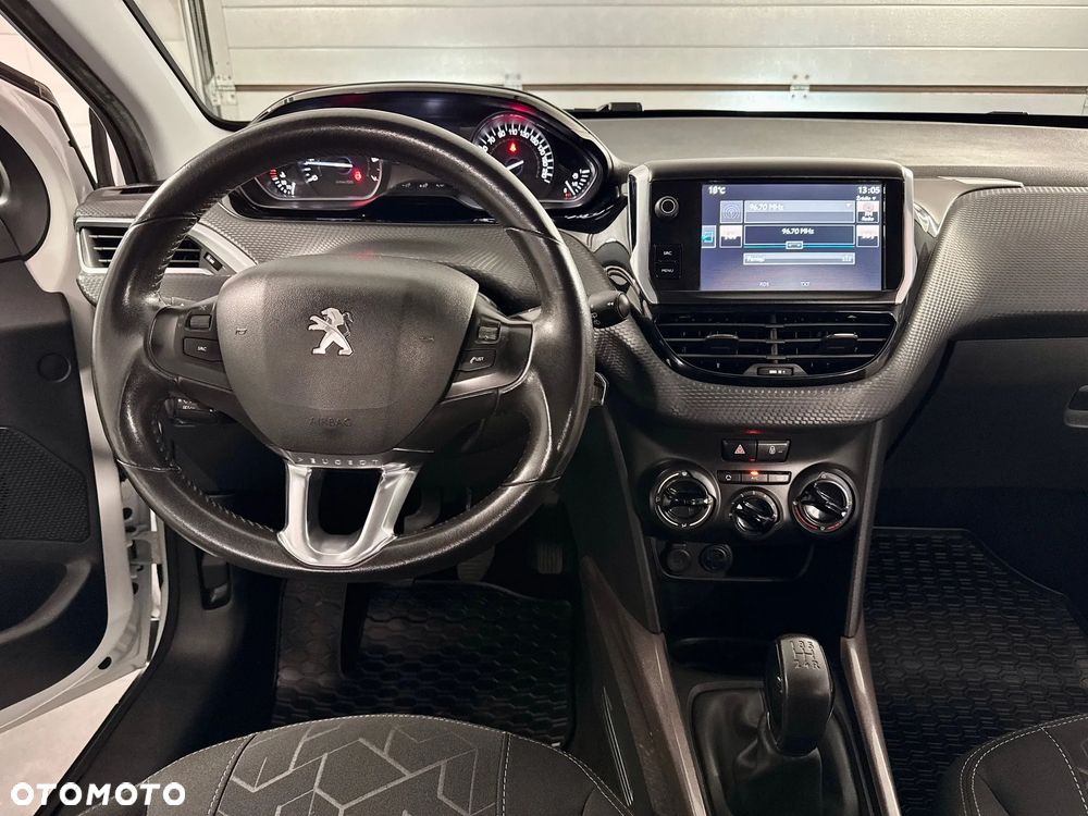Peugeot 2008 - 17