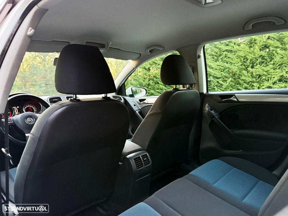VW Golf 1.6 TDi Confortline - 20