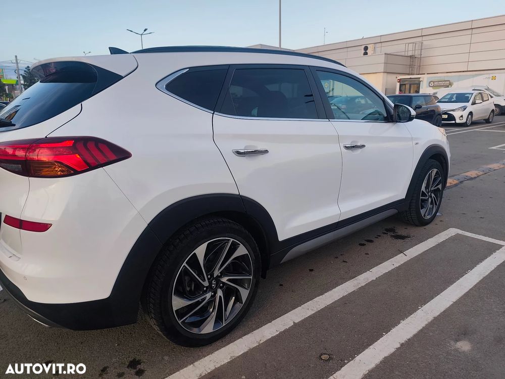 Hyundai Tucson 2.0 CRDI 4WD 8AT Premium - 2