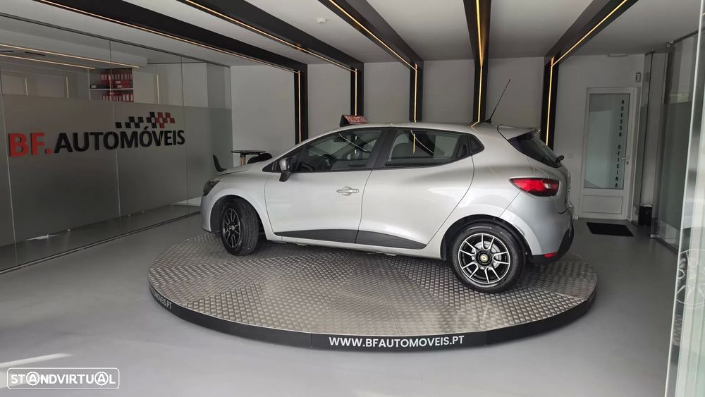 Renault Clio 1.5 dCi Dynamique S - 15