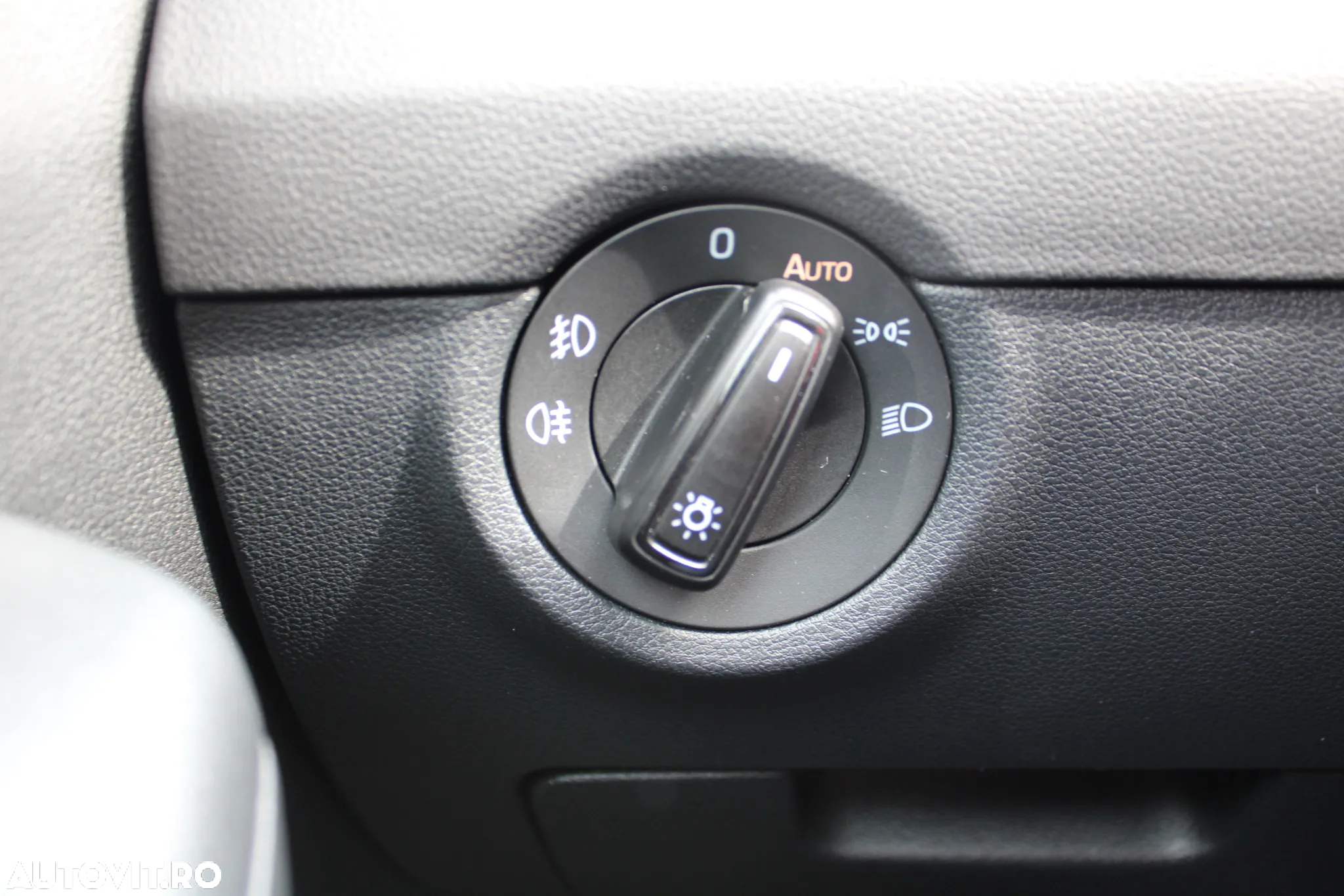 Skoda Octavia 1.4 TSI ELEGANCE DSG - 19