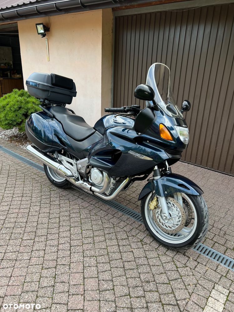 Honda NTV - 1