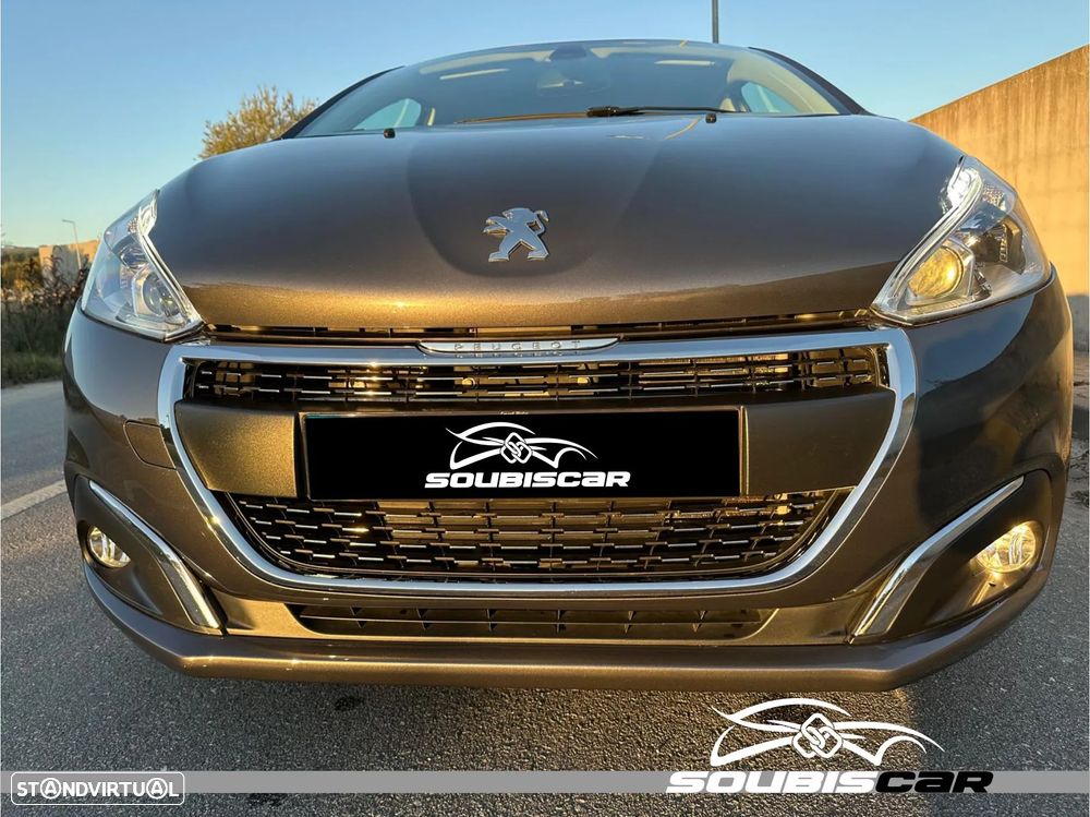 Peugeot 208 1.2 PureTech Signature - 1