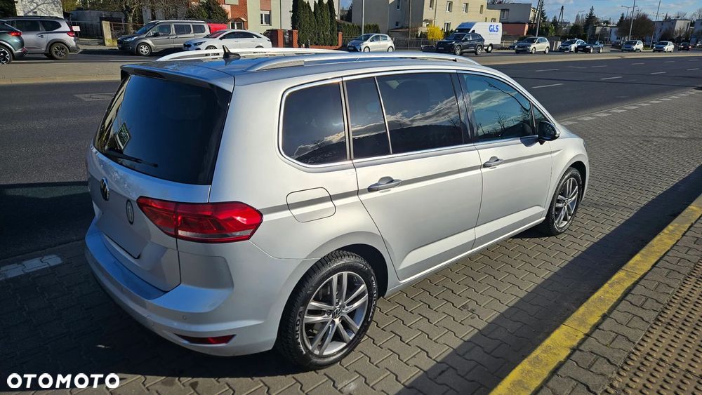 Volkswagen Touran 1.5 TSI EVO Highline - 4