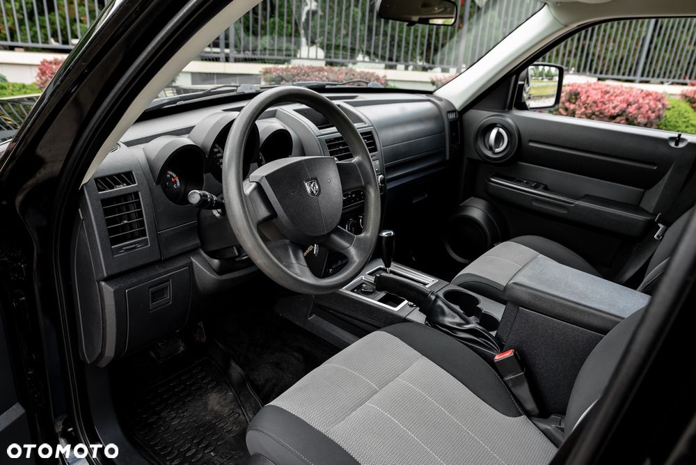Dodge Nitro 3.7 V6 SLT - 15