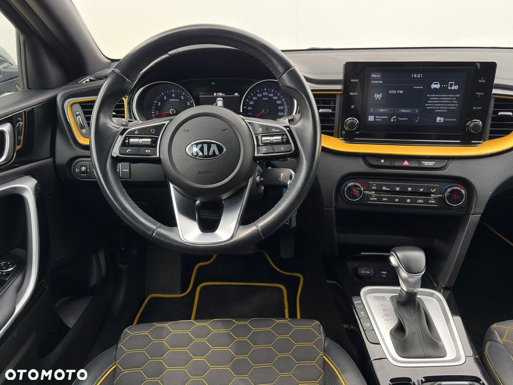 Kia XCeed - 15