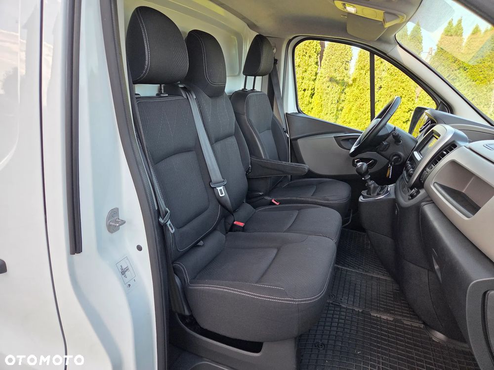 Renault Trafic Furgon - 17