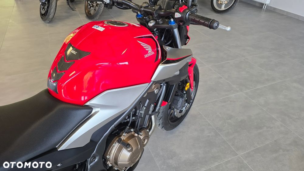 Honda CB - 23