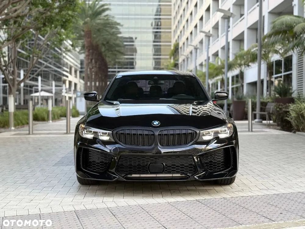 BMW Seria 3 330i xDrive M Sport - 2
