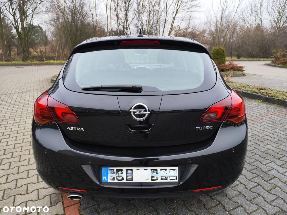 Opel Astra 1.6 T Cosmo - 6