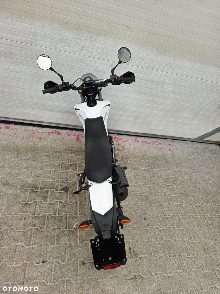 Beta Inny - 27
