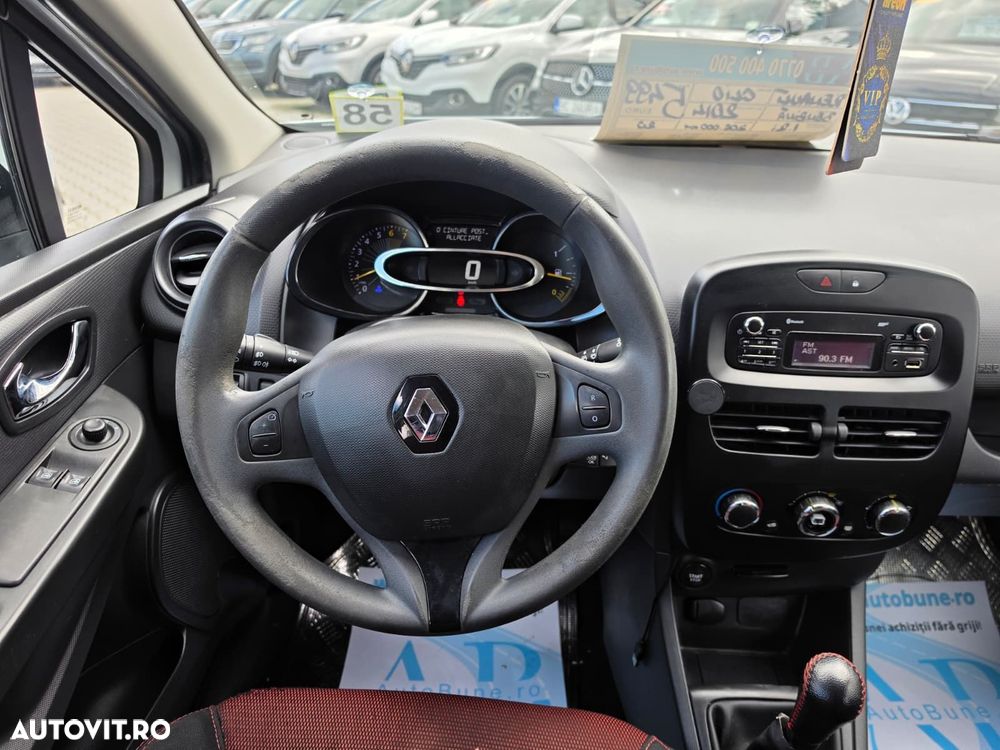 Renault Clio - 9