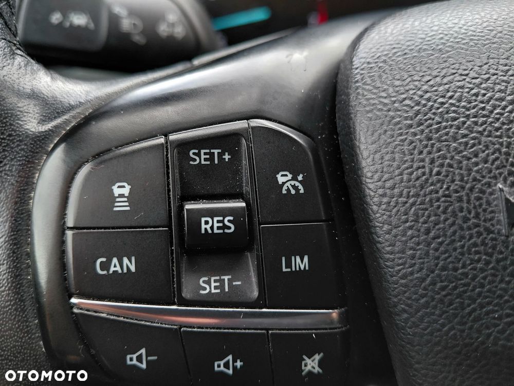 Ford Focus 1.5 EcoBoost Titanium - 16