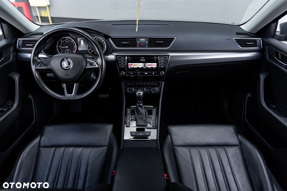 Skoda Superb 2.0 TDI 4x4 L&K DSG - 29