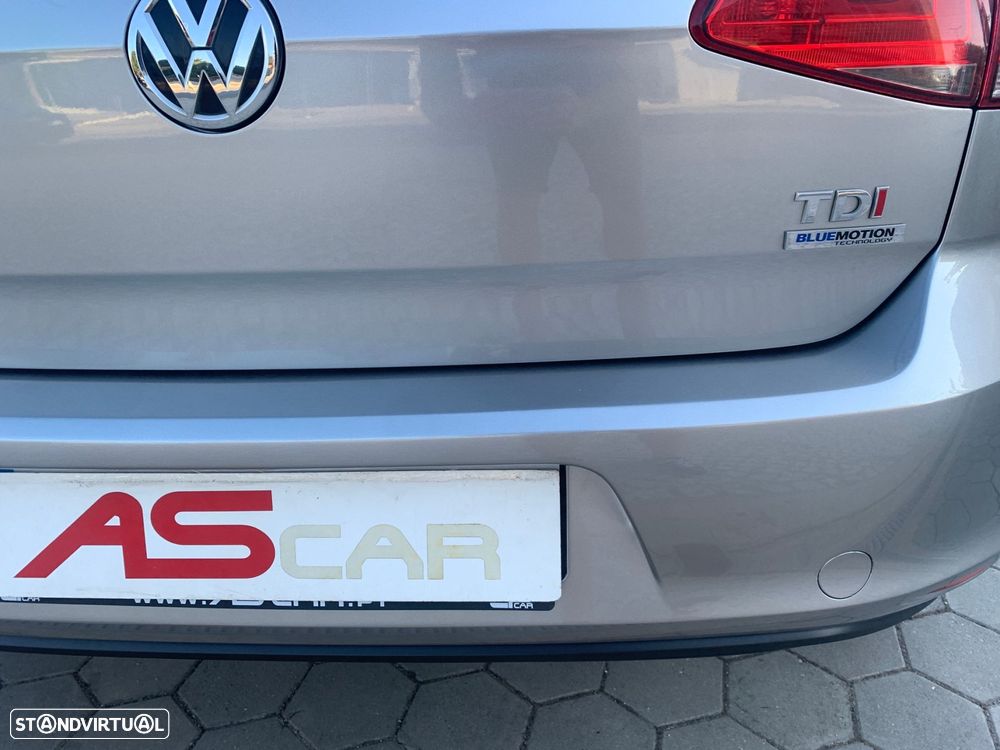 VW Golf 1.6 TDi BlueMotion Trendline - 12