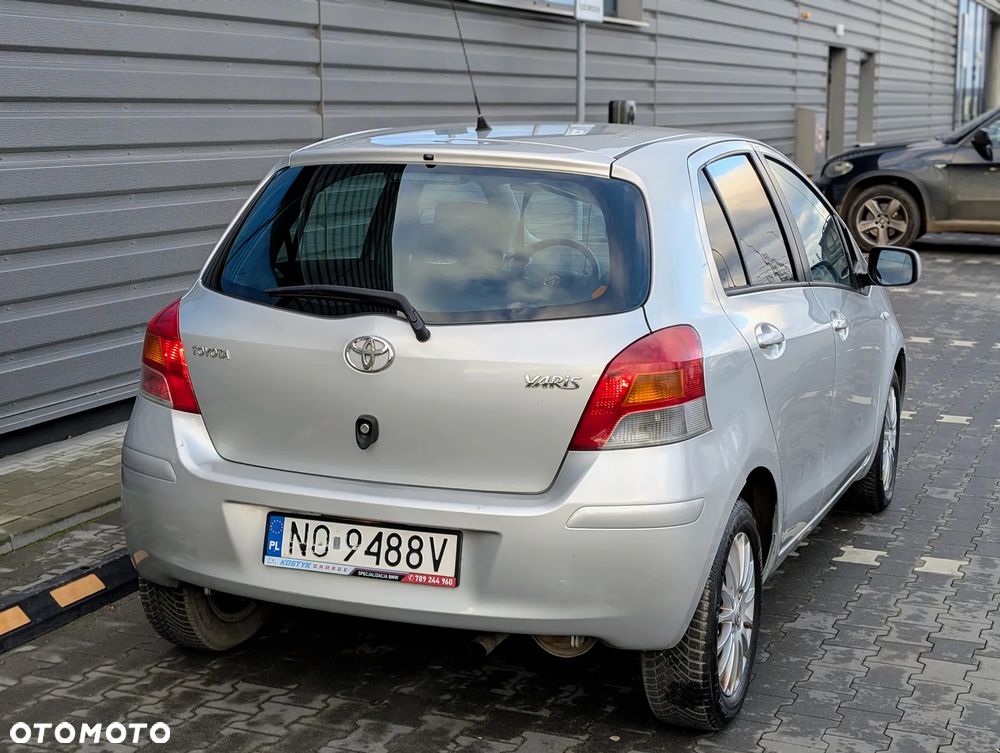 Toyota Yaris 1.33 VVT-i Multi Mode Sol - 3