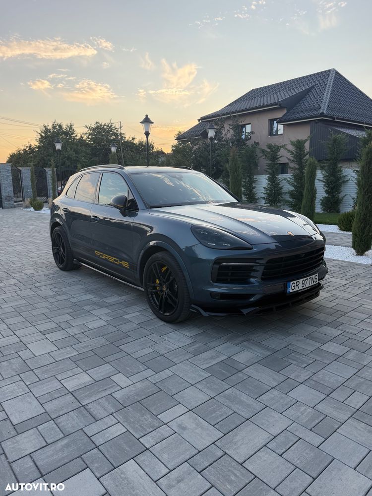 Porsche Cayenne S - 5