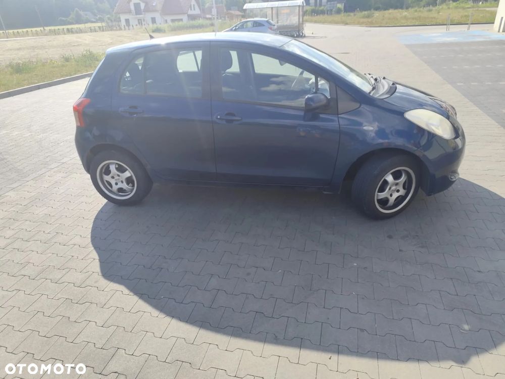Toyota Yaris 1.0 Luna - 3