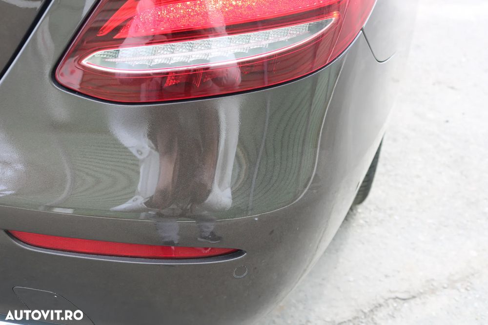 Mercedes-Benz E 220 d 4Matic 9G-TRONIC Avantgarde - 7