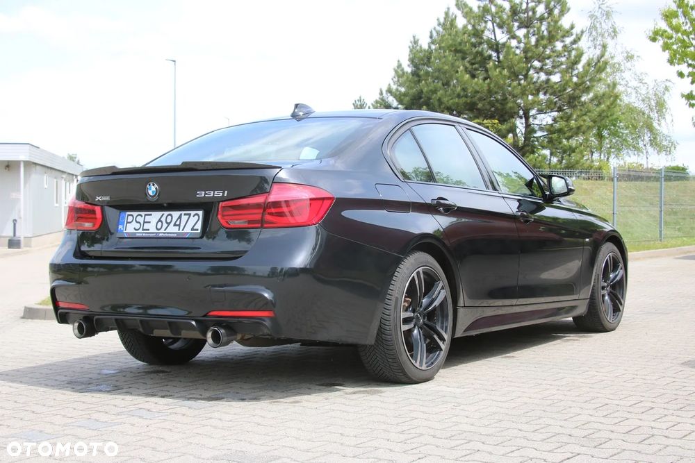 BMW Seria 3 335xi - 10