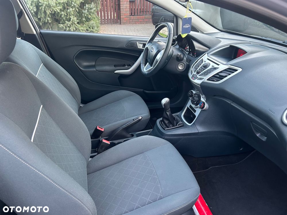 Ford Fiesta 1.25 Trend Edition - 11
