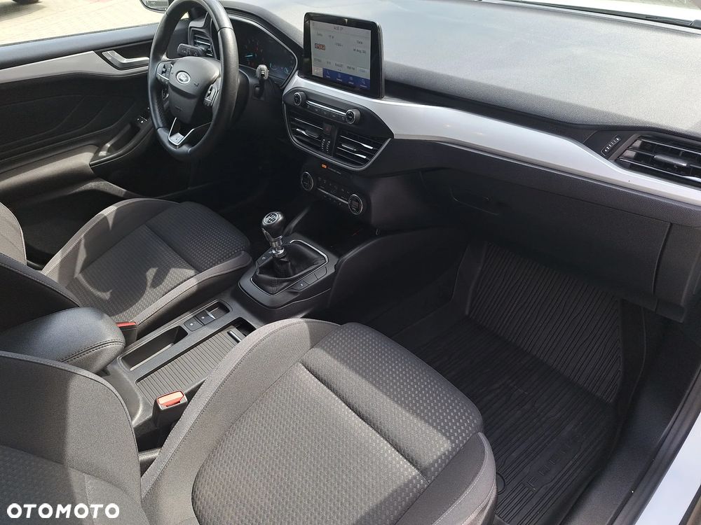 Ford Focus 1.0 EcoBoost Titanium Business - 19