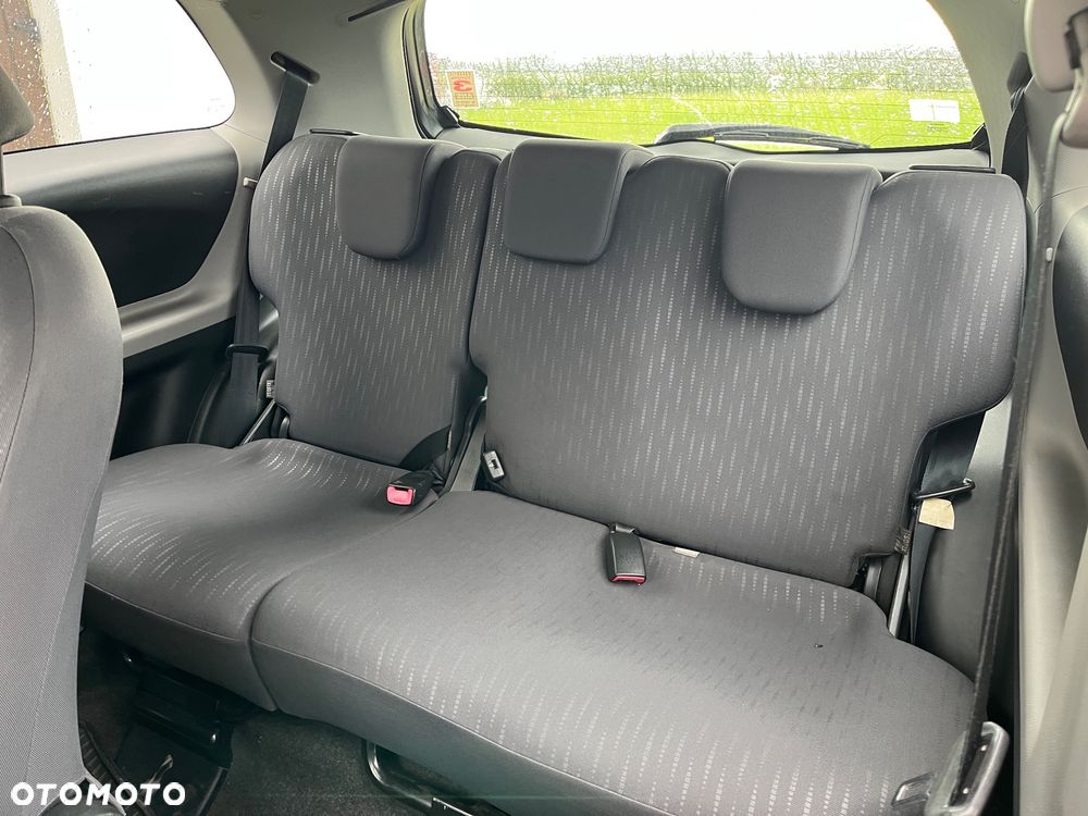 Toyota Yaris 1.4 D-4D Luna A/C - 6