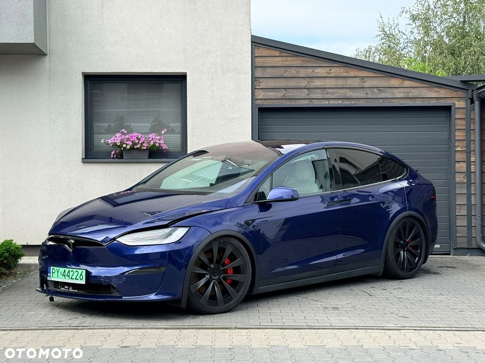Tesla Model X Plaid