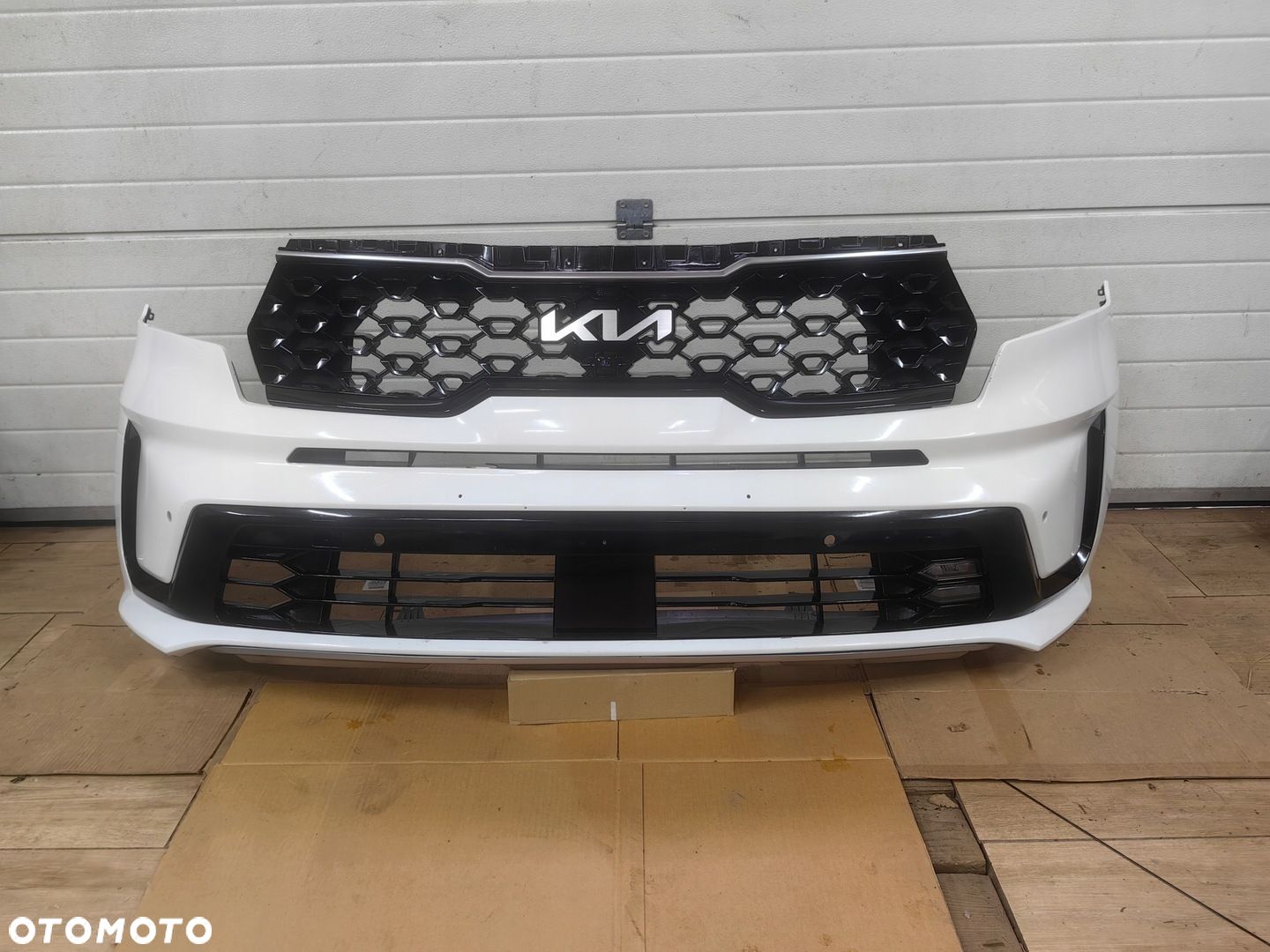 ZDERZAK PRZÓD PRZEDNI KIA SORENTO IV - 1