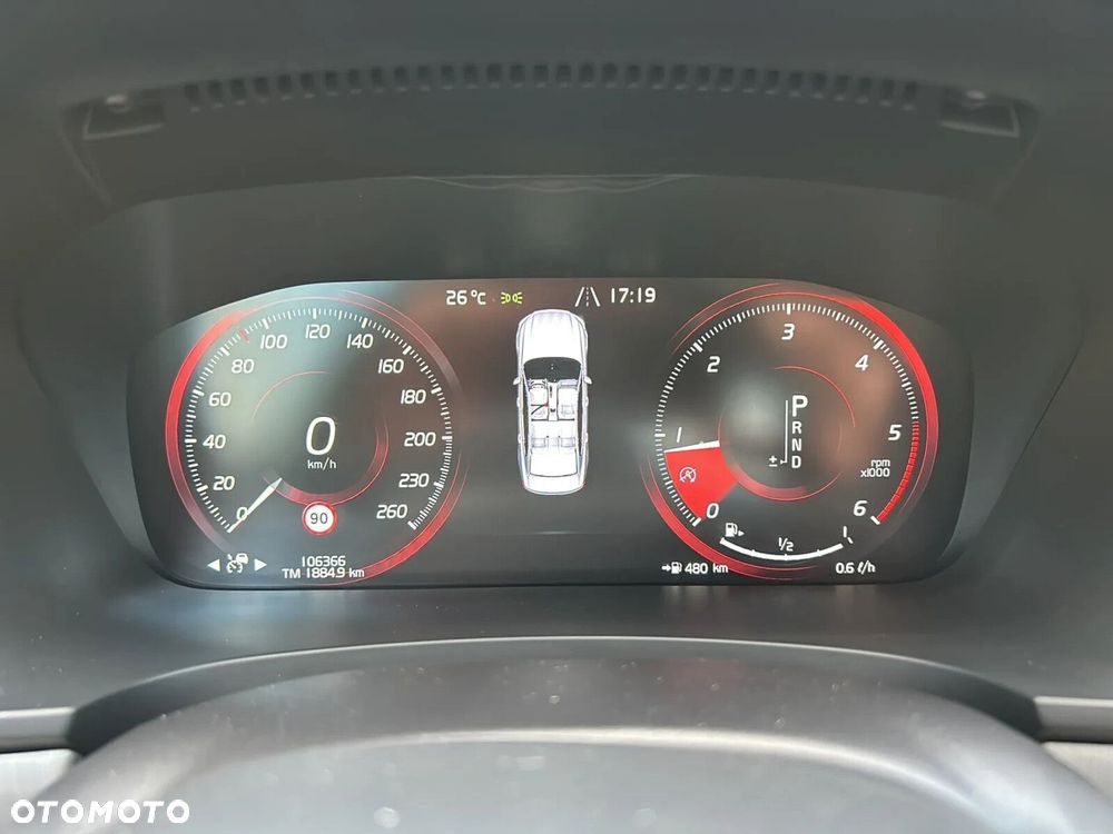 Volvo S90 D4 SCR Momentum Pro - 27