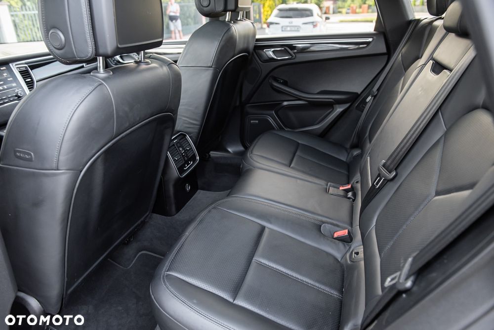 Porsche Macan S - 27