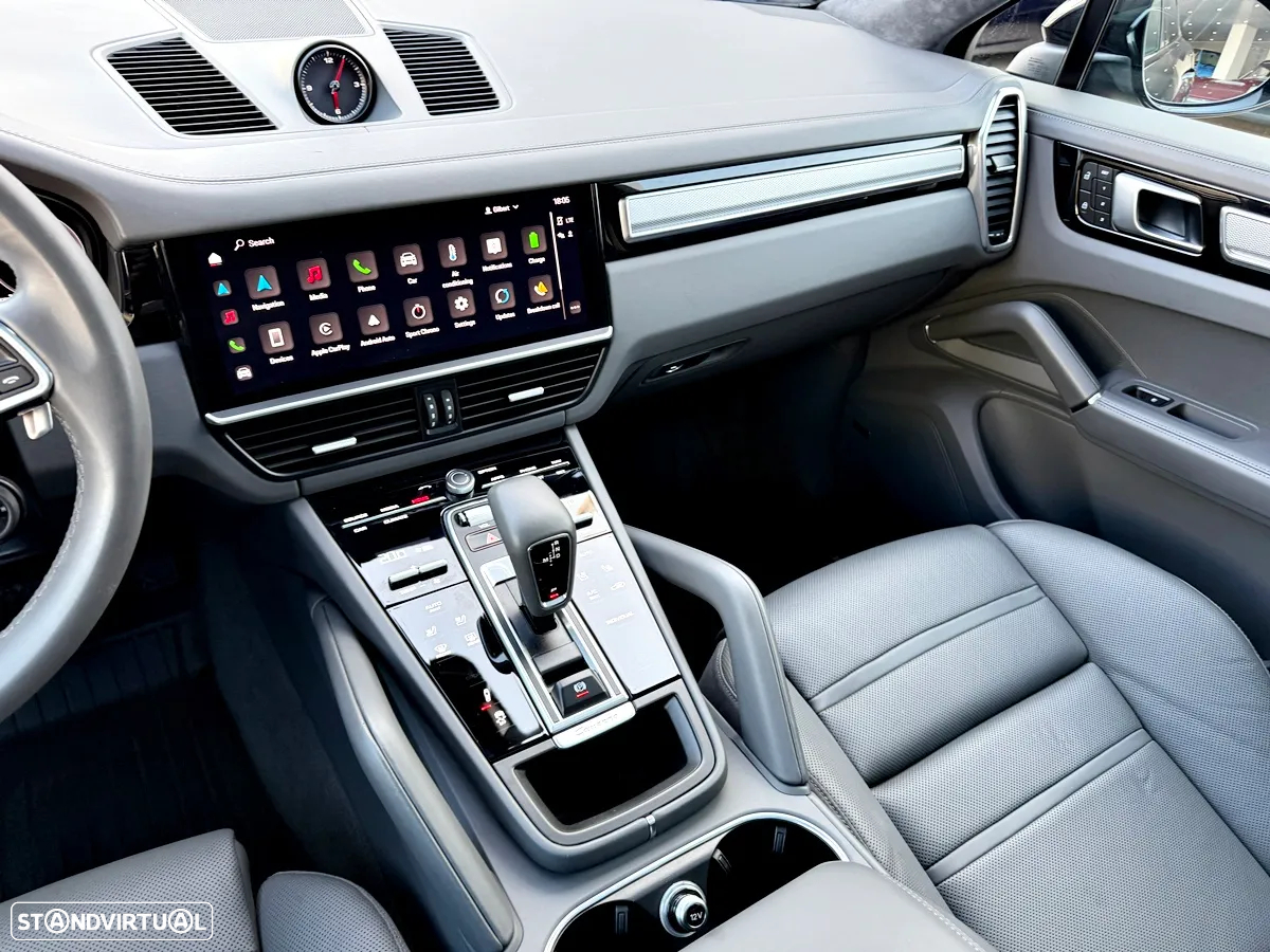 Porsche Cayenne Coupé E-Hybrid - 17